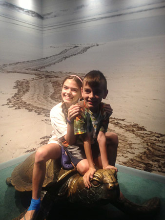 Spring break day trip to Aquarium and beach