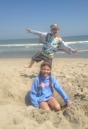 Spring break day trip to Aquarium and beach