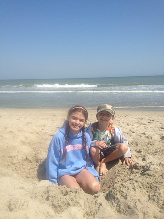 Spring break day trip to Aquarium and beach