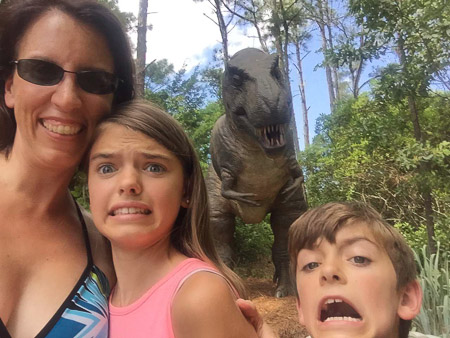 Dinos at the Aquarium