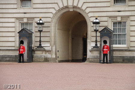 Going to see the easel with the Prince announcement