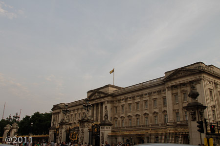Going to see the easel with the Prince announcement