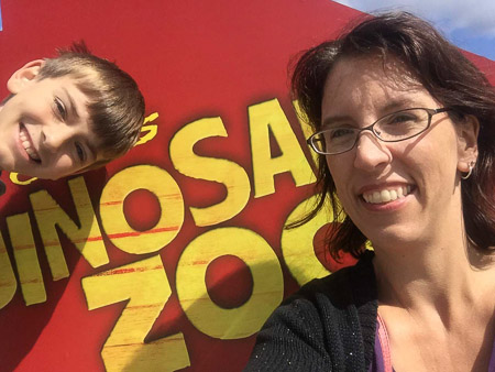 Dinosaur Zoo -- Adventure with Sarah and Jonah