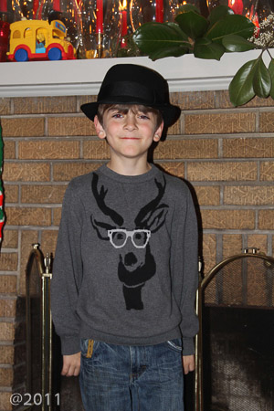 Jonah likes Andrew's hat